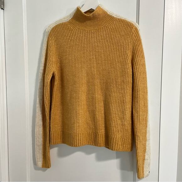 Abercrombie & Fitch Mock Neck Turtleneck Sweater - Picture 6 of 15